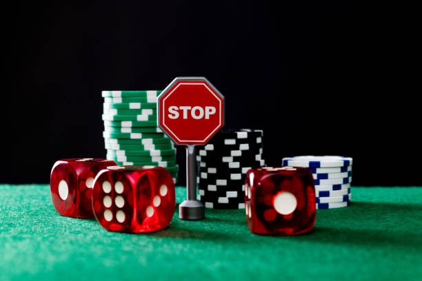 AduQ gameplay and betting sequence